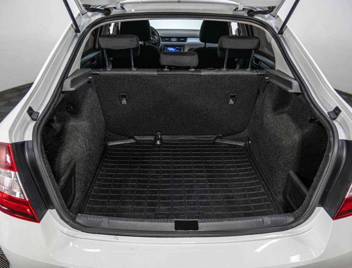 Skoda Rapid 2017 года с пробегом. Фото: #24