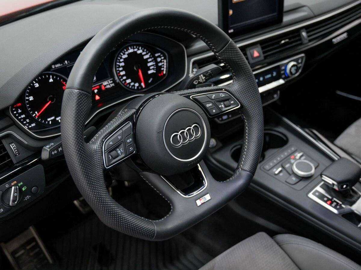 Audi A4 2019 года с пробегом. Фото: #19