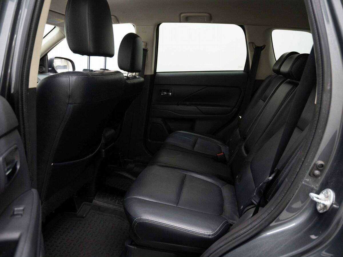 Mitsubishi Outlander 2013 года с пробегом. Фото: #8