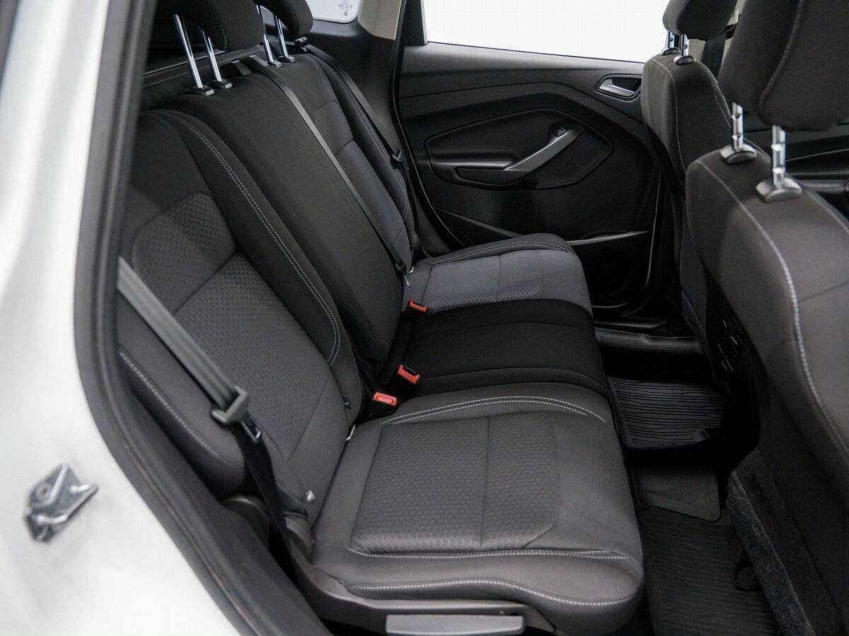 Ford Kuga 2017 года с пробегом. Фото: #9