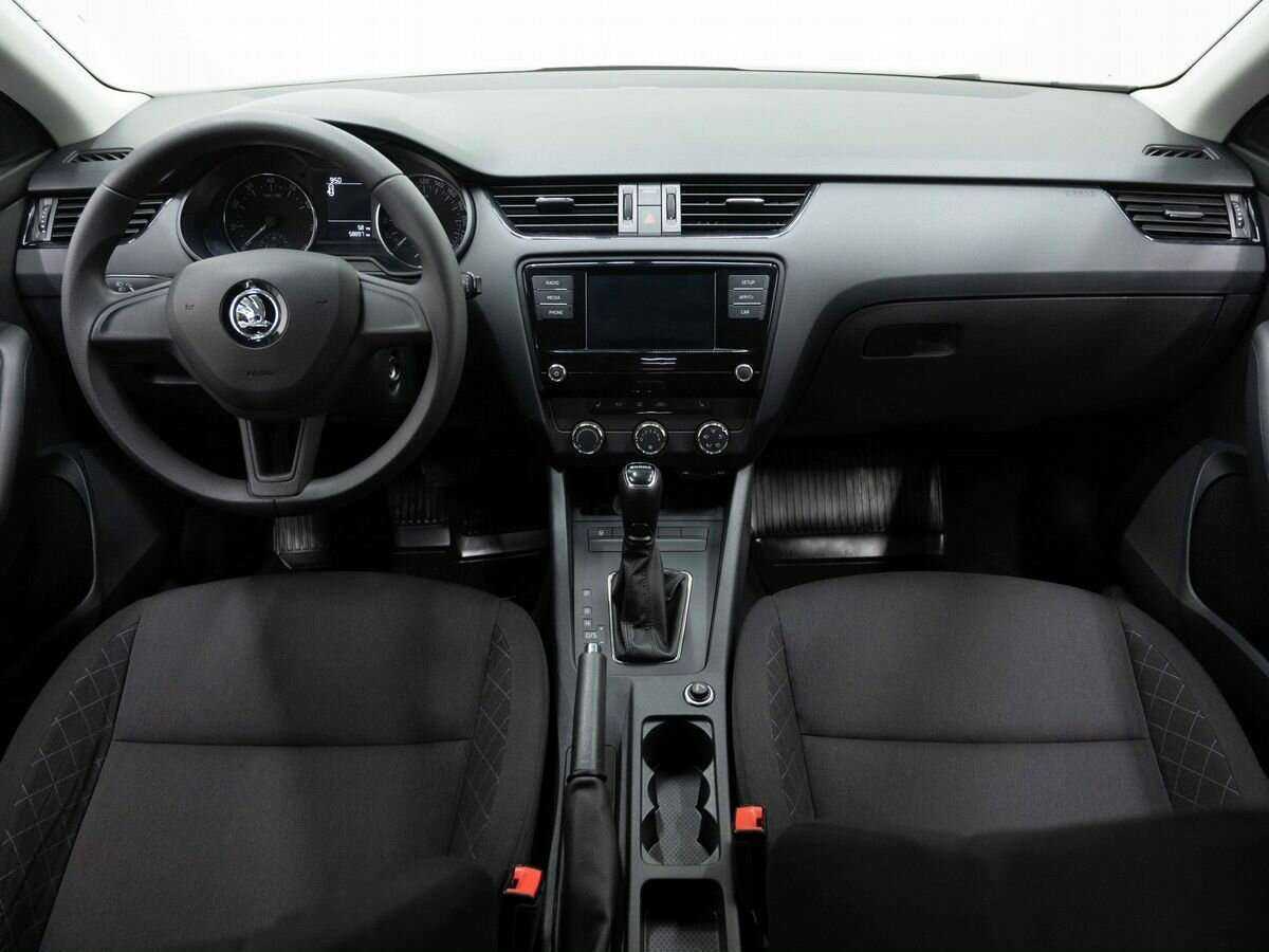 Skoda Octavia 2017 года с пробегом. Фото: #12