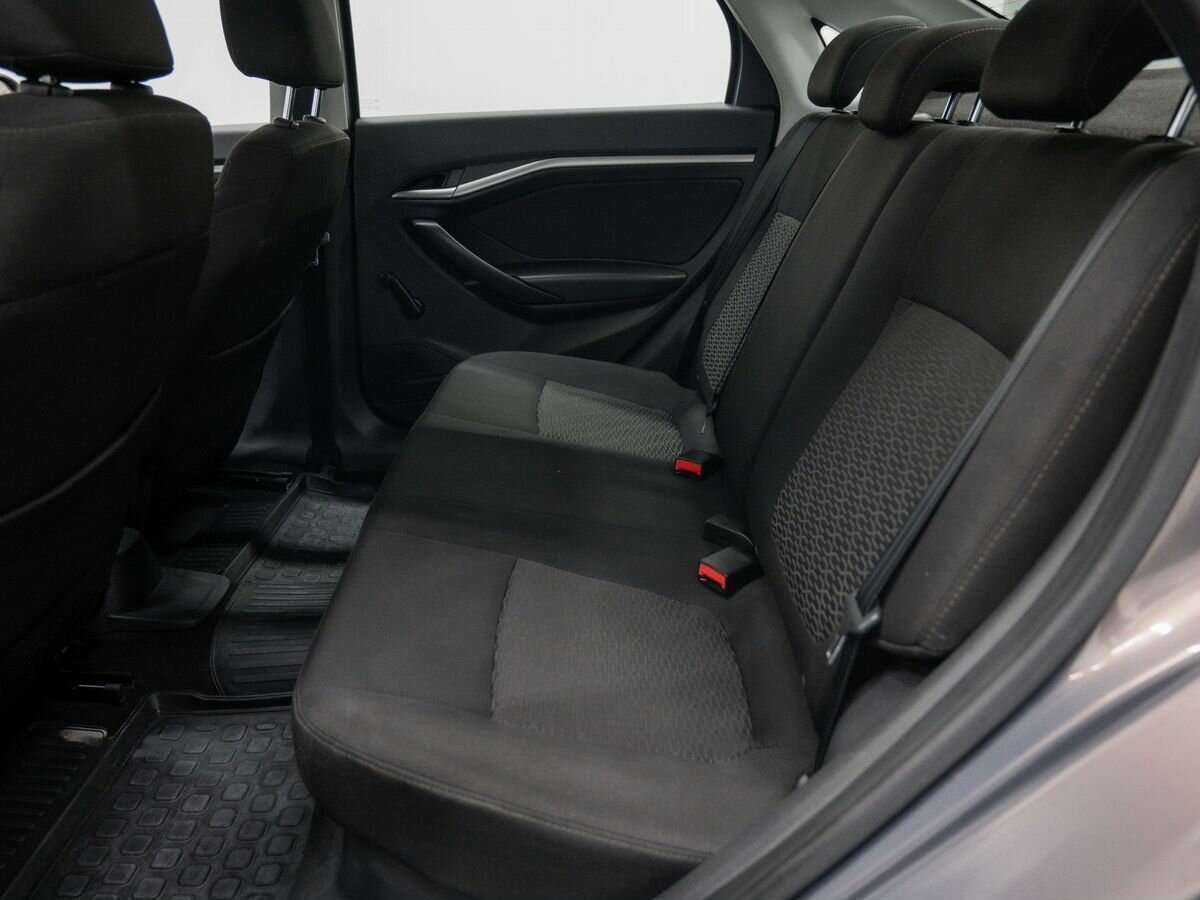 Lada (ВАЗ) Vesta 2015 года с пробегом. Фото: #11