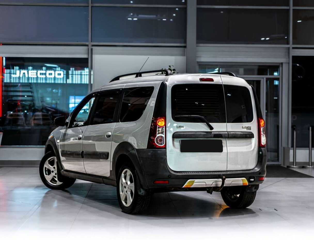 Lada (ВАЗ) Largus 2018 года с пробегом. Фото: #3