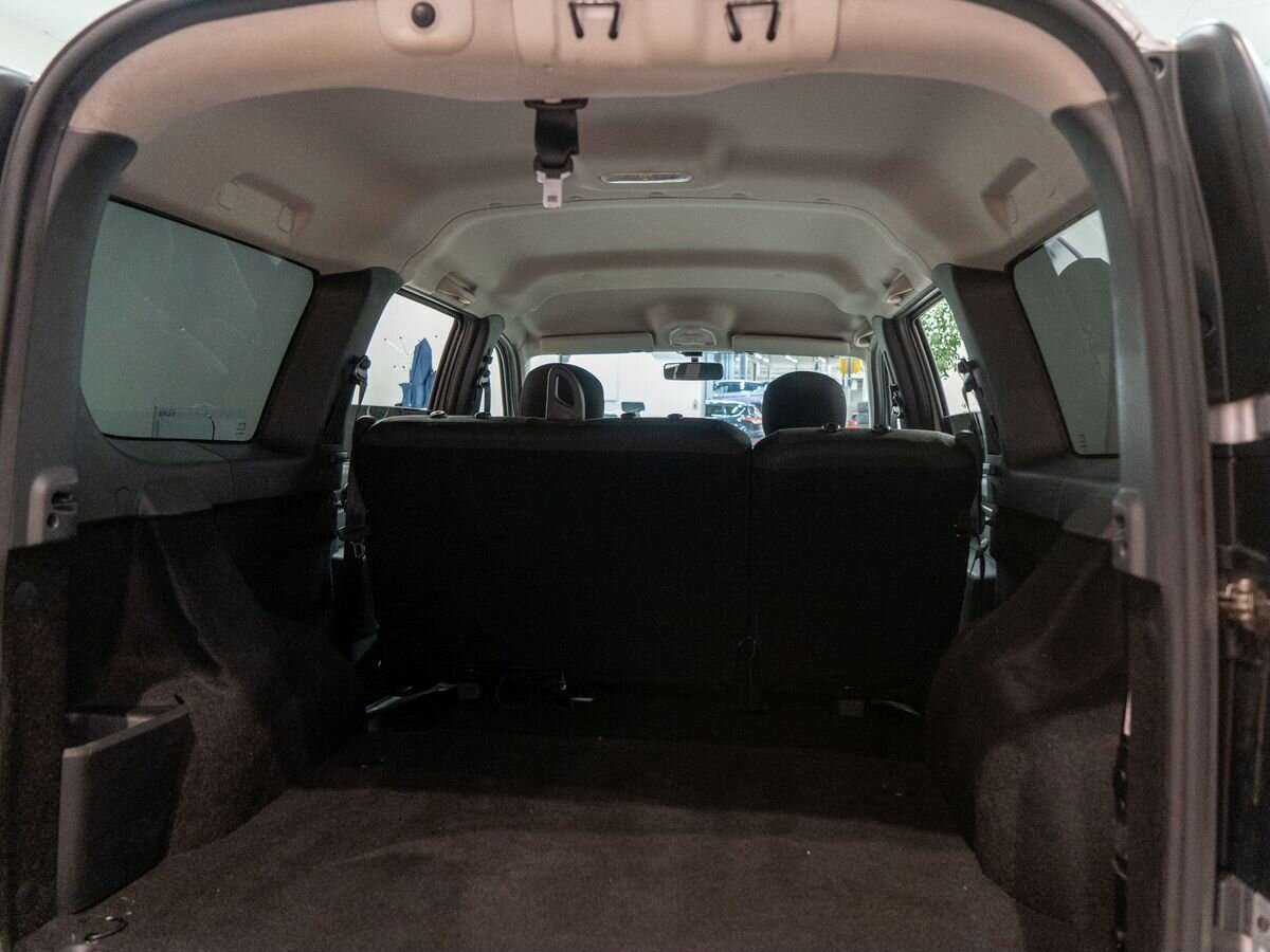 Lada (ВАЗ) Largus 2018 года с пробегом. Фото: #7