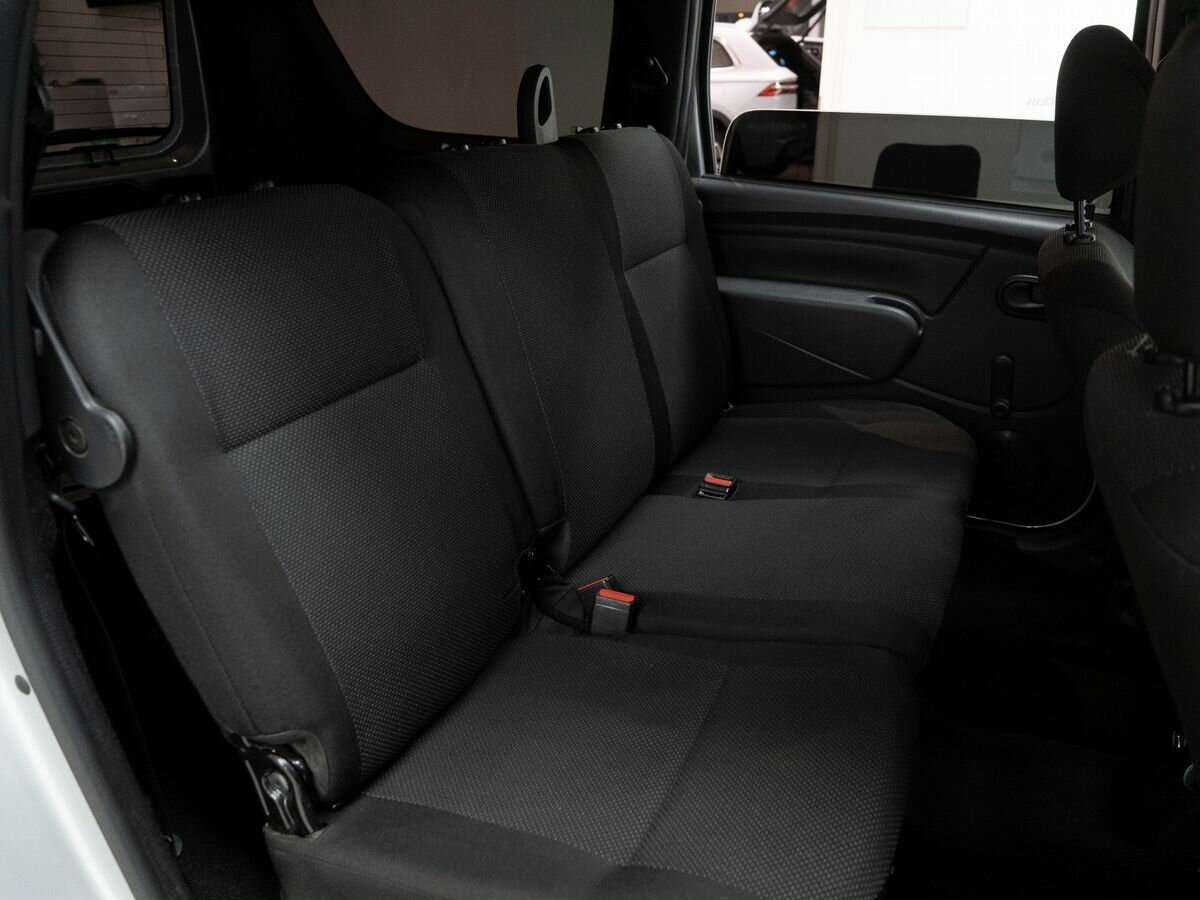 Lada (ВАЗ) Largus 2018 года с пробегом. Фото: #8