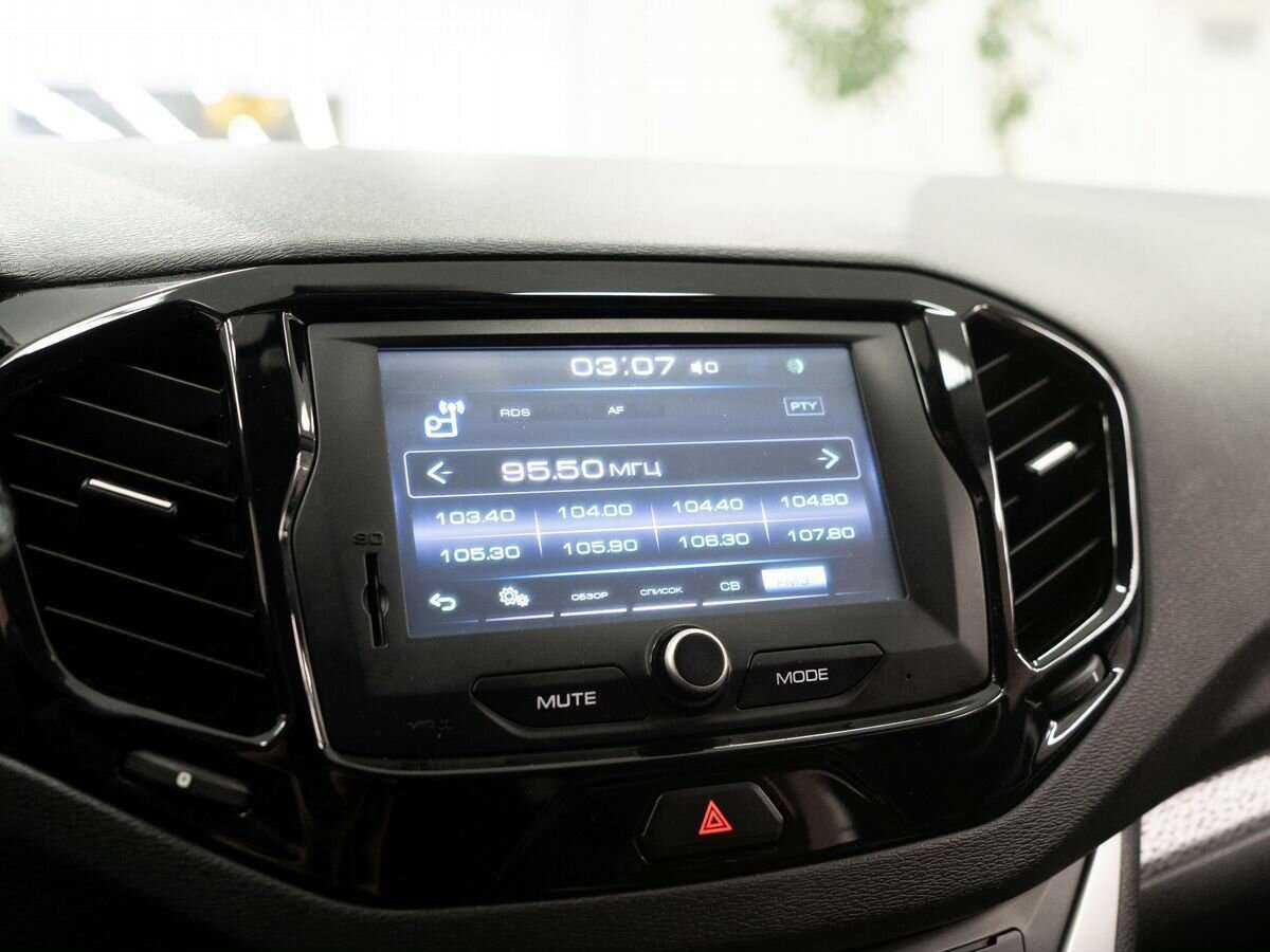 Lada (ВАЗ) Vesta 2018 года с пробегом. Фото: #11