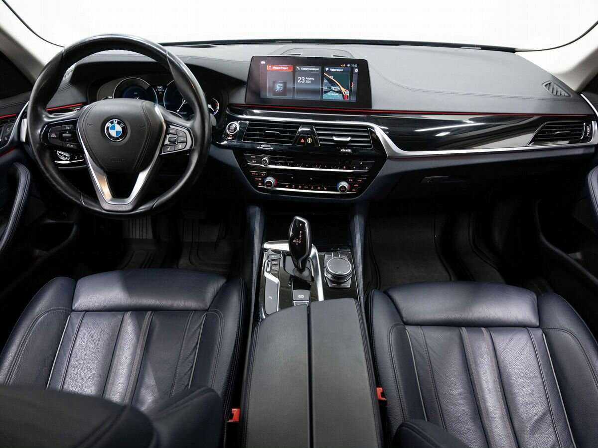 BMW 5 серии 2017 года с пробегом. Фото: #13