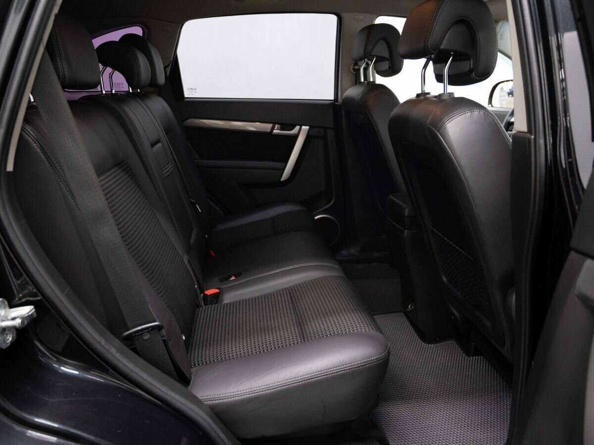 Chevrolet Captiva 2012 года с пробегом. Фото: #9