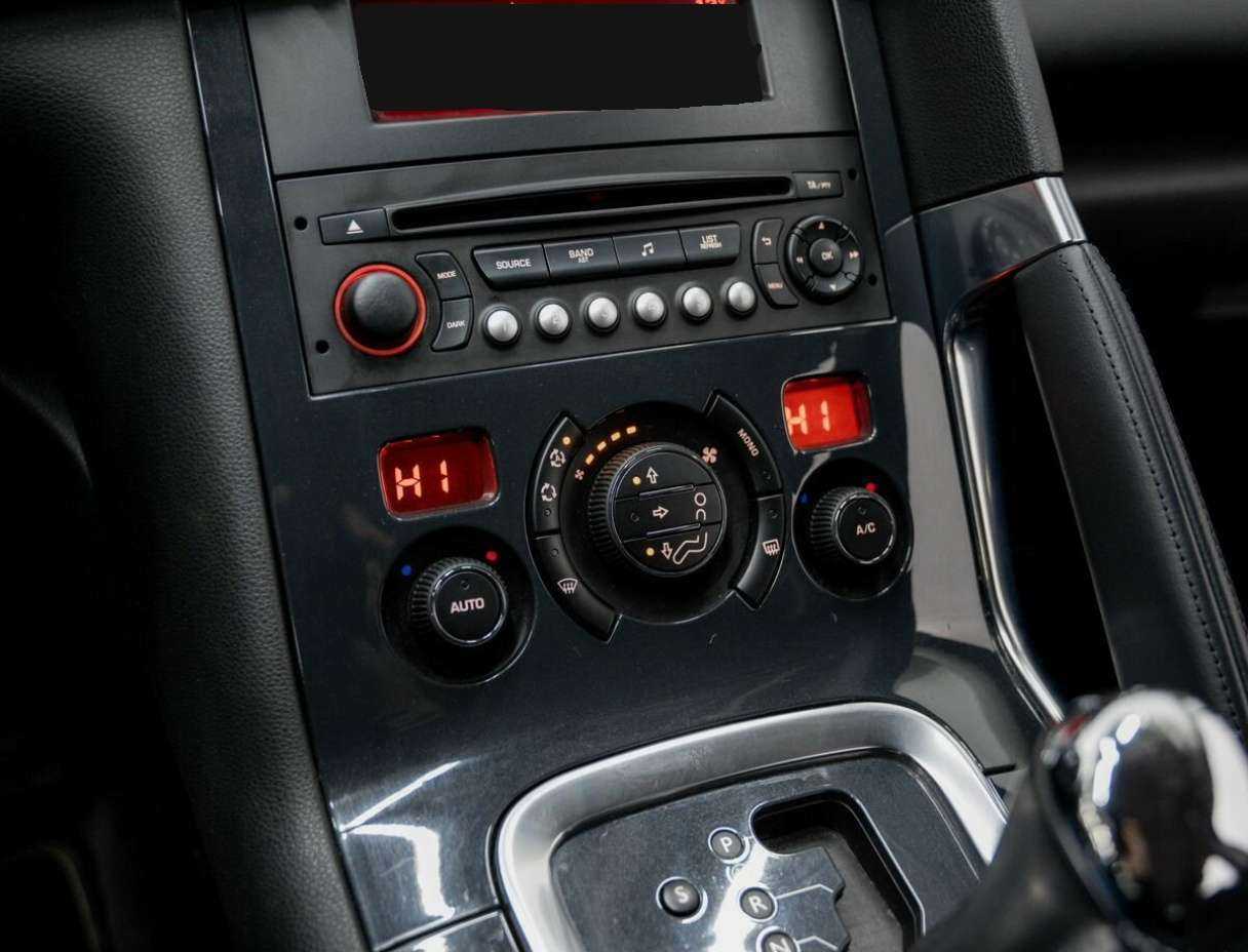 Peugeot 3008 2014 года с пробегом. Фото: #18