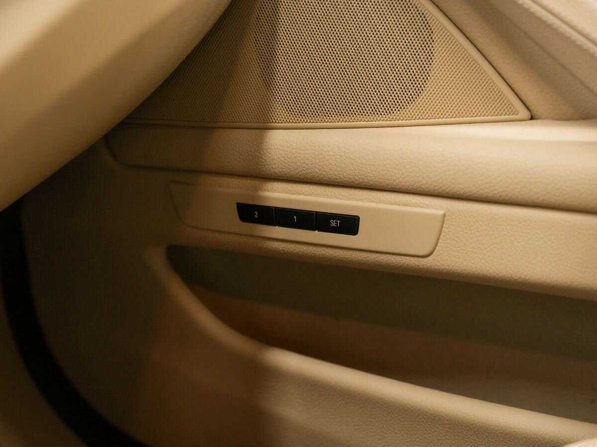 BMW 5 серии 2015 года с пробегом. Фото: #27