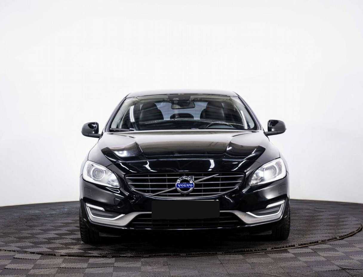 Volvo S60 2013 года с пробегом. Фото: #1