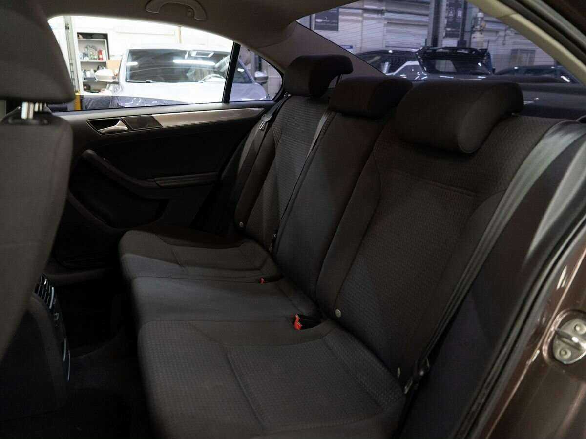 Volkswagen Jetta 2016 года с пробегом. Фото: #6