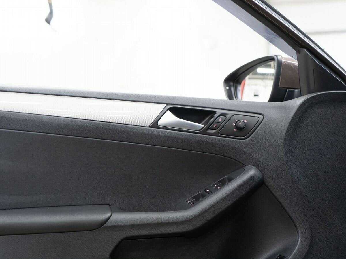 Volkswagen Jetta 2016 года с пробегом. Фото: #15