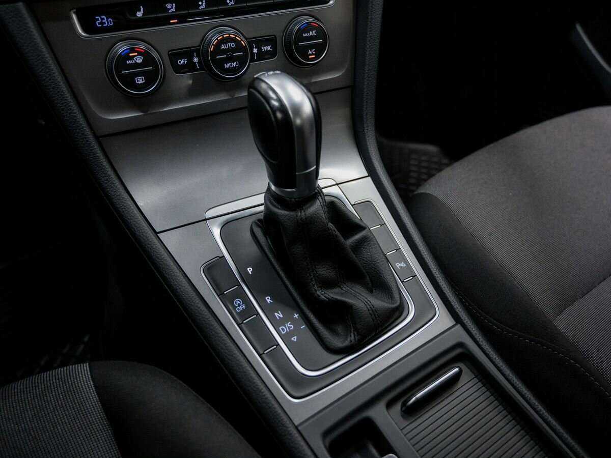 Volkswagen Golf 2014 года с пробегом. Фото: #18