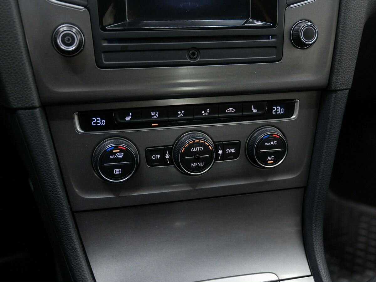 Volkswagen Golf 2014 года с пробегом. Фото: #20