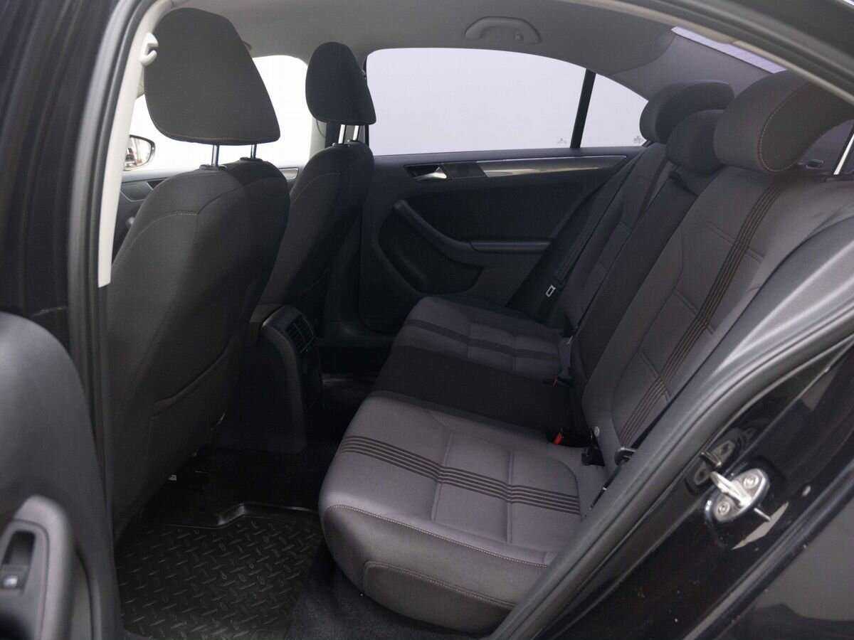 Volkswagen Jetta 2016 года с пробегом. Фото: #7