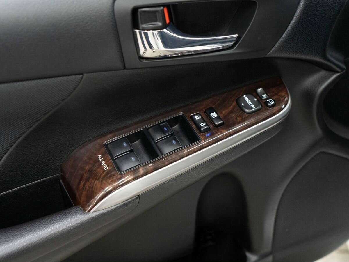 Toyota Camry 2016 года с пробегом. Фото: #13