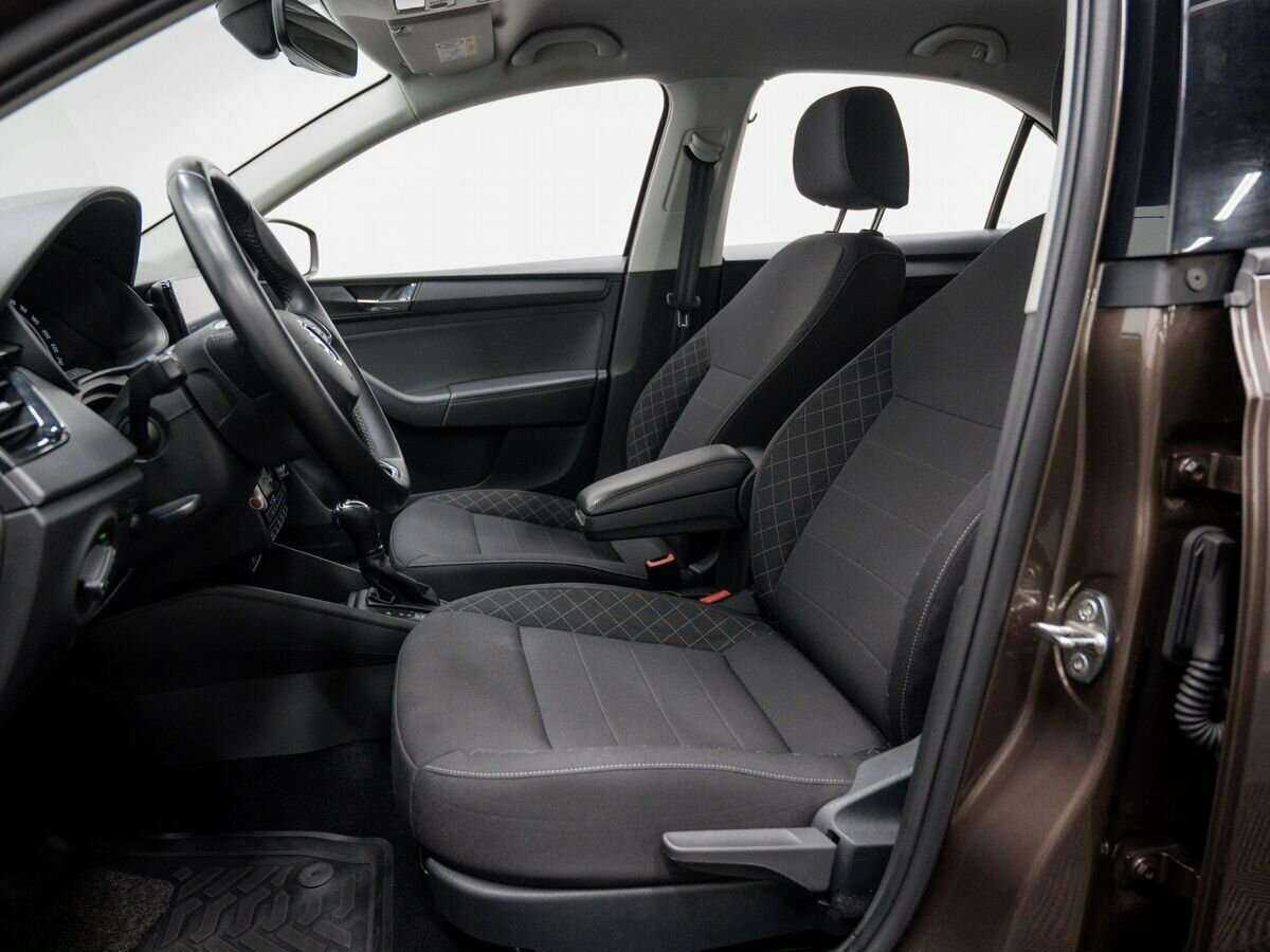 Skoda Rapid 2021 года с пробегом. Фото: #13