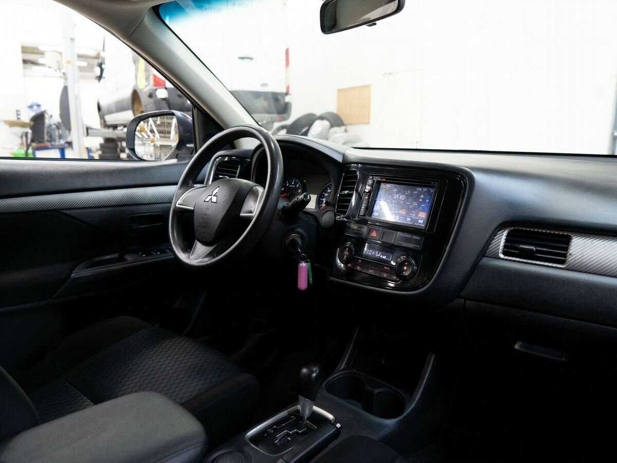 Mitsubishi Outlander 2015 года с пробегом. Фото: #17