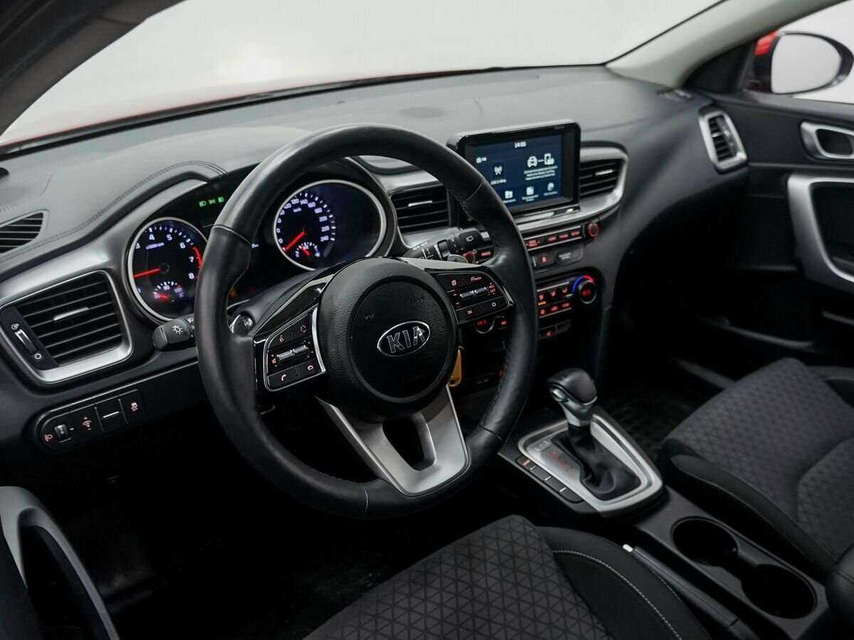 Kia Ceed 2018 года с пробегом. Фото: #12