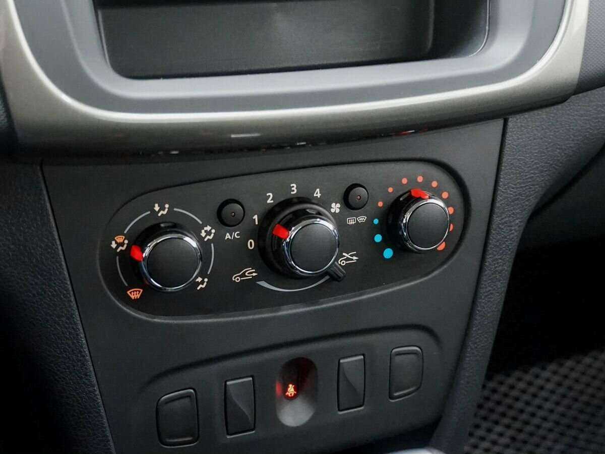 Renault Logan 2022 года с пробегом. Фото: #17