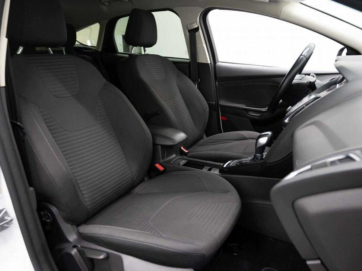 Ford Focus 2017 года с пробегом. Фото: #9