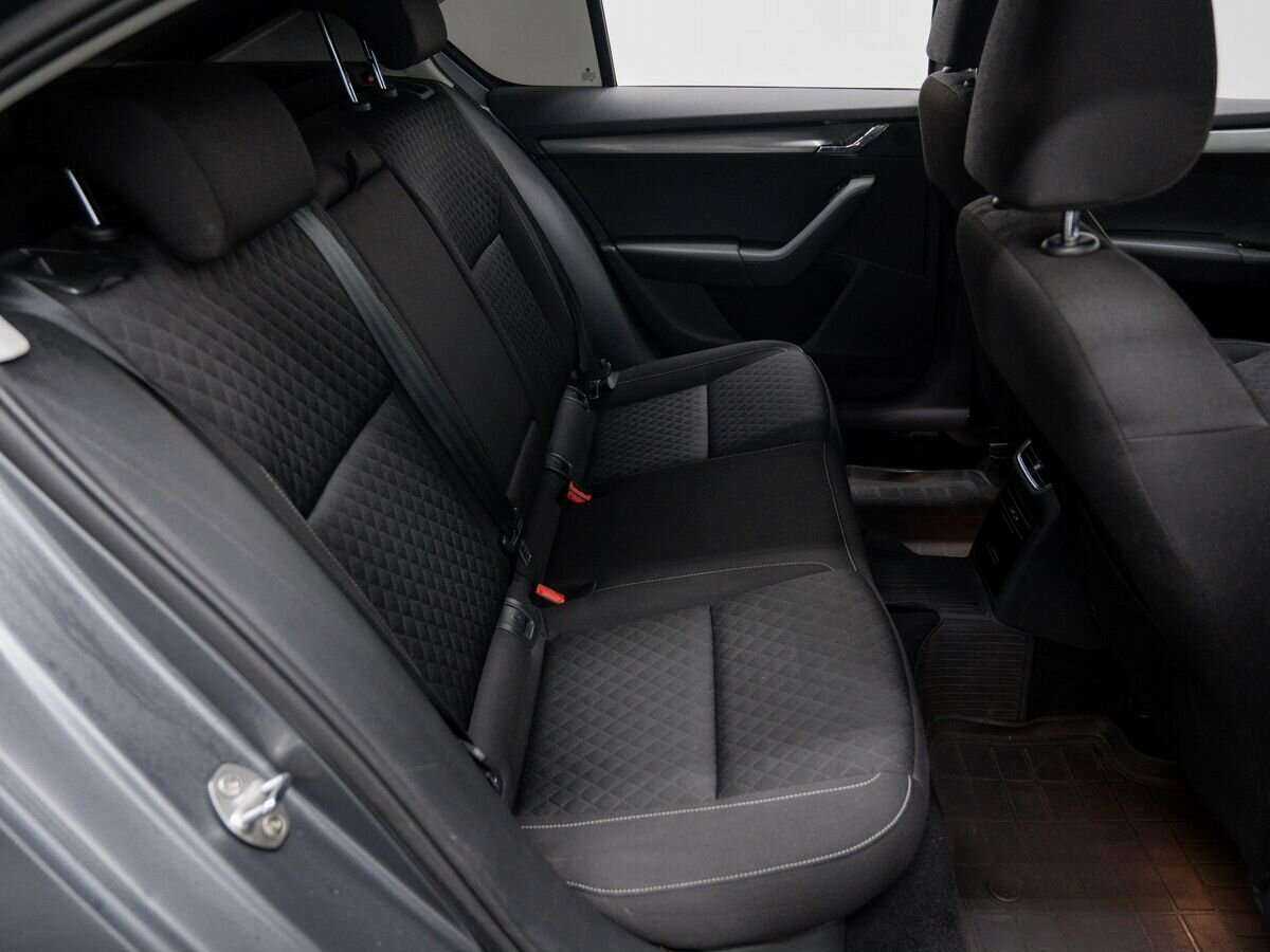 Skoda Octavia 2017 года с пробегом. Фото: #5