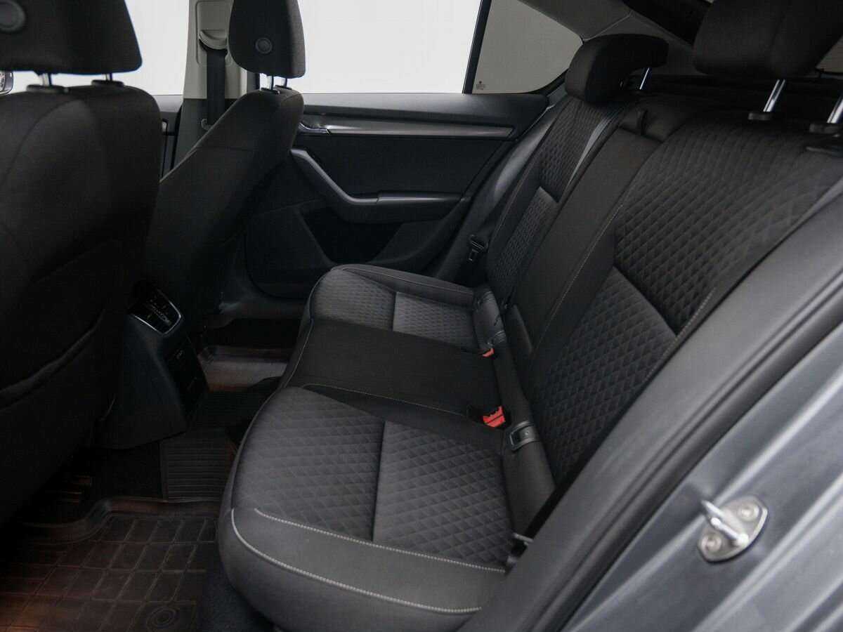 Skoda Octavia 2017 года с пробегом. Фото: #8