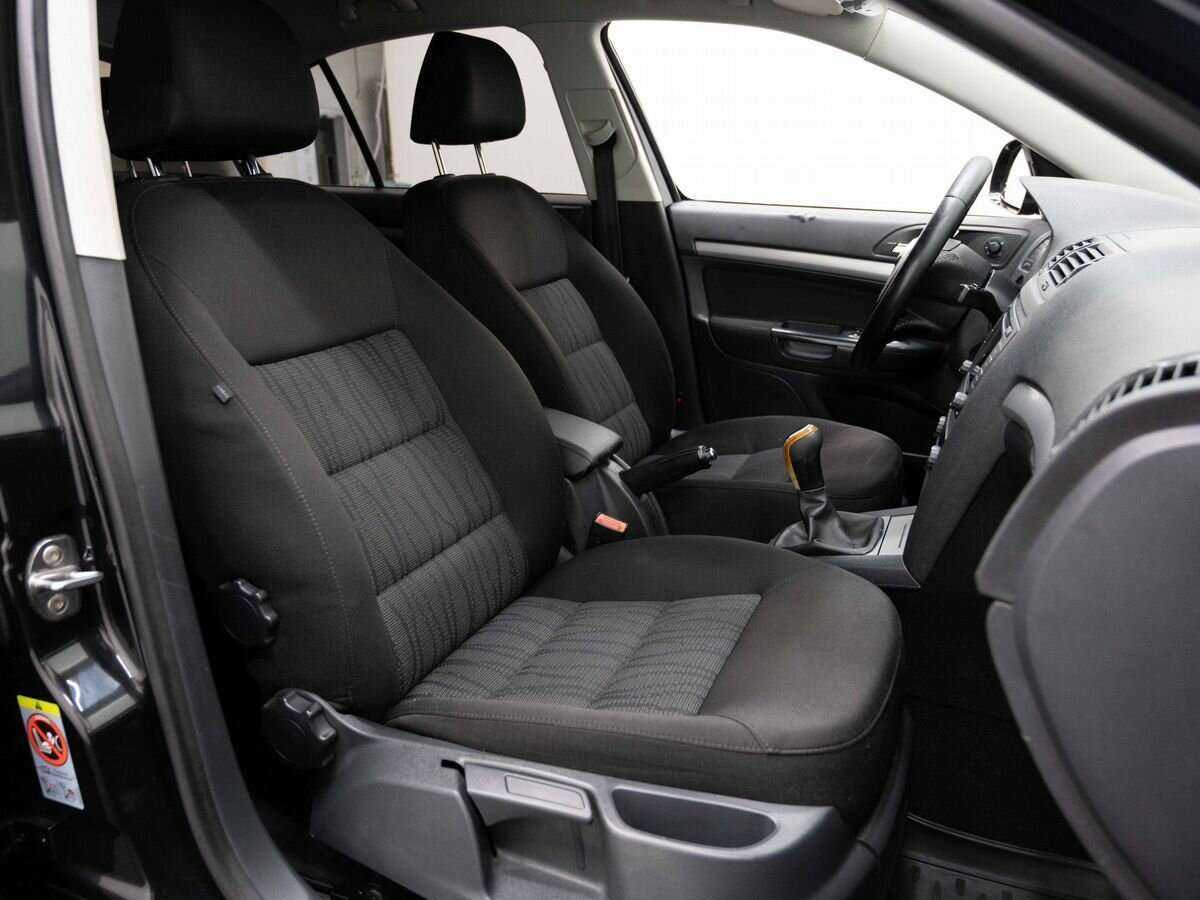 Skoda Octavia 2012 года с пробегом. Фото: #6