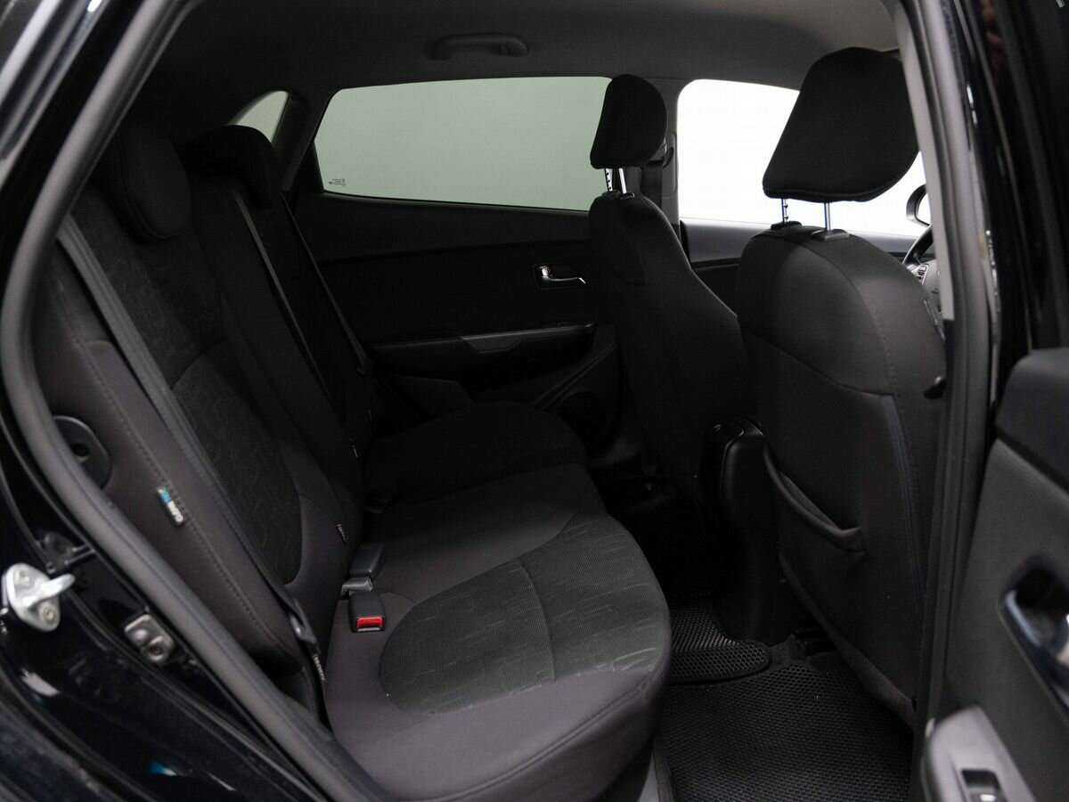 Kia Rio 2015 года с пробегом. Фото: #9