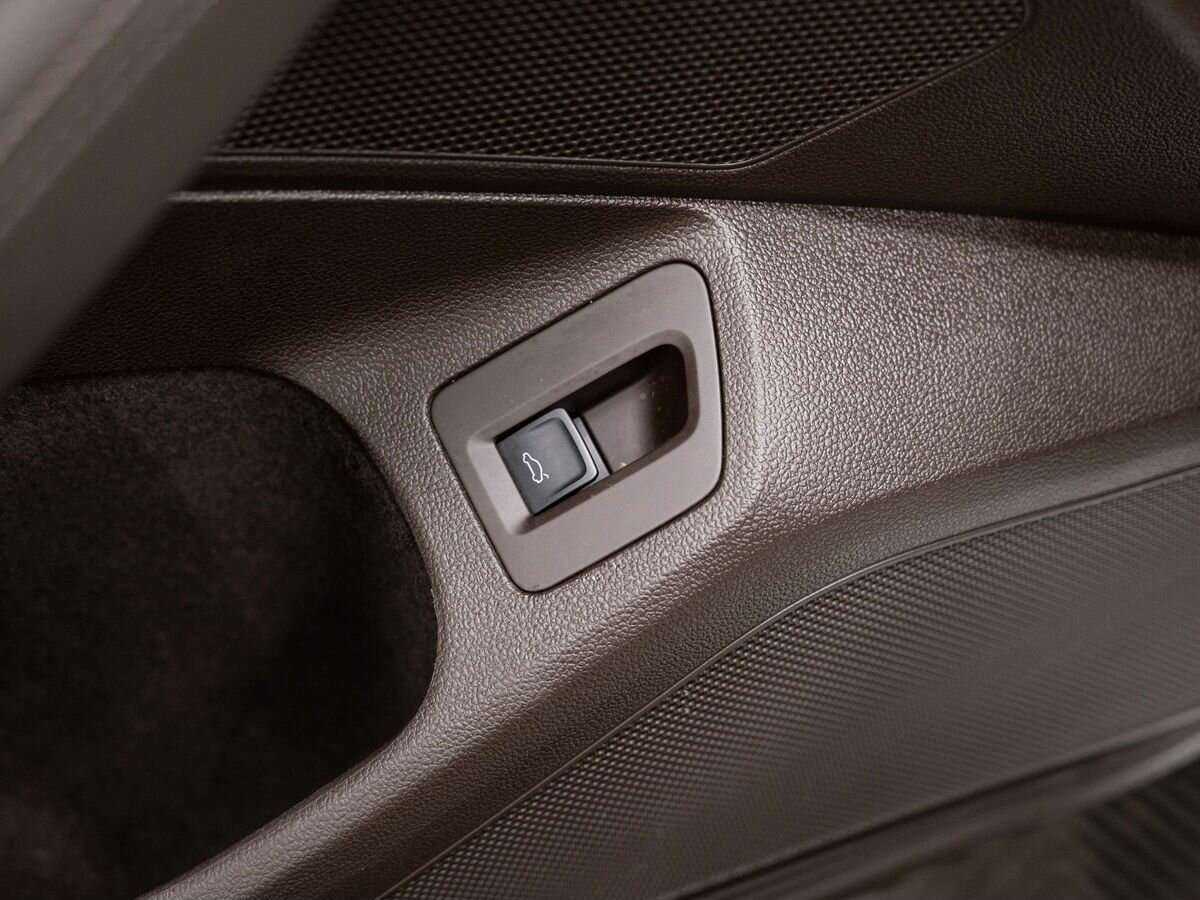 Volkswagen Passat 2016 года с пробегом. Фото: #16