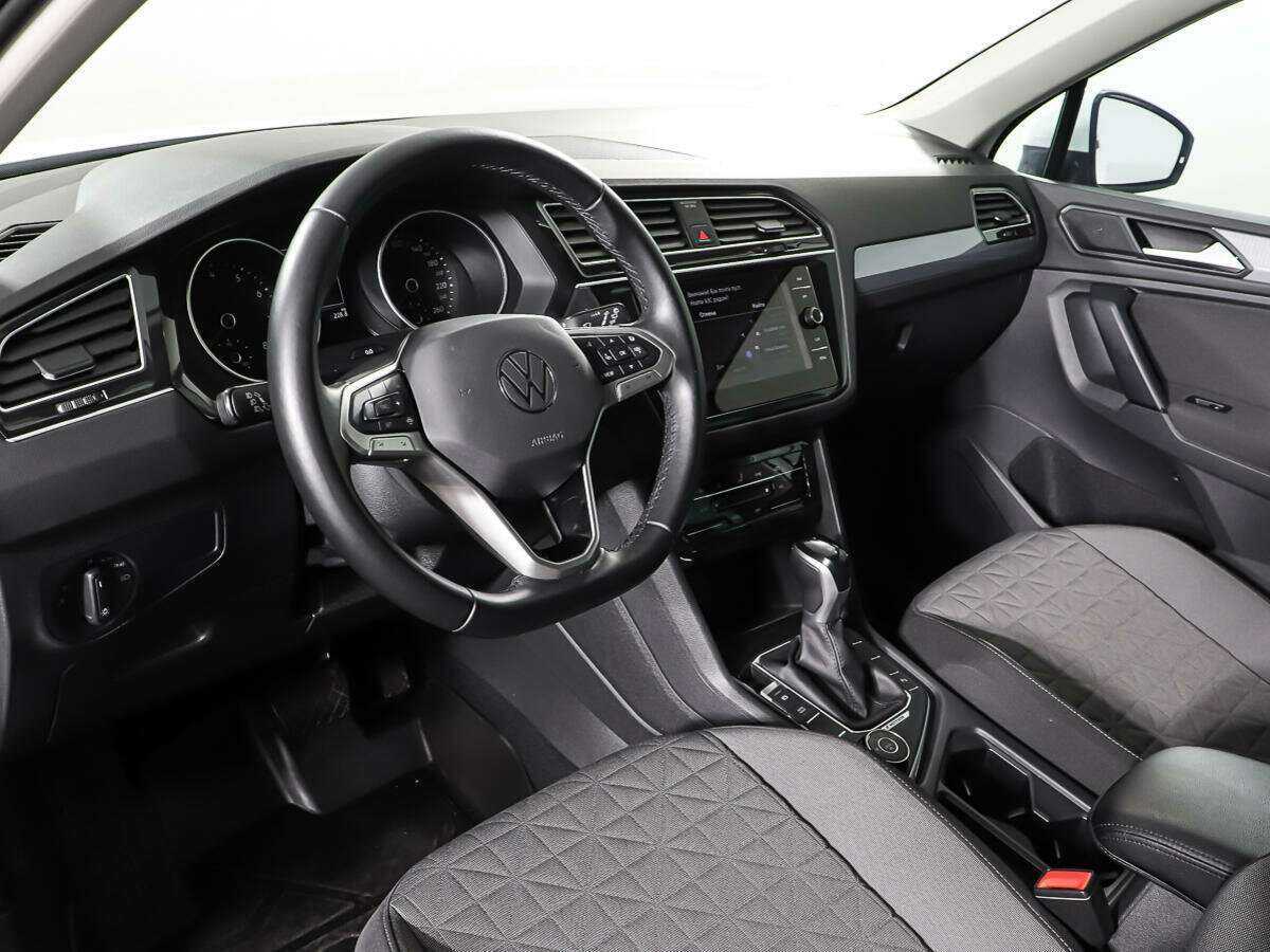 Volkswagen Tiguan 2021 года с пробегом. Фото: #12