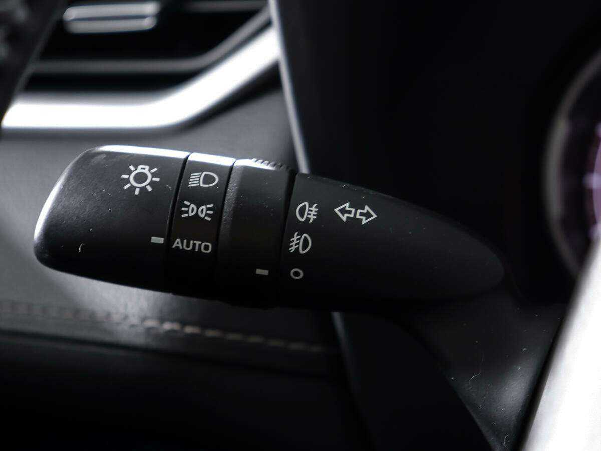 Toyota RAV4 2019 года с пробегом. Фото: #17