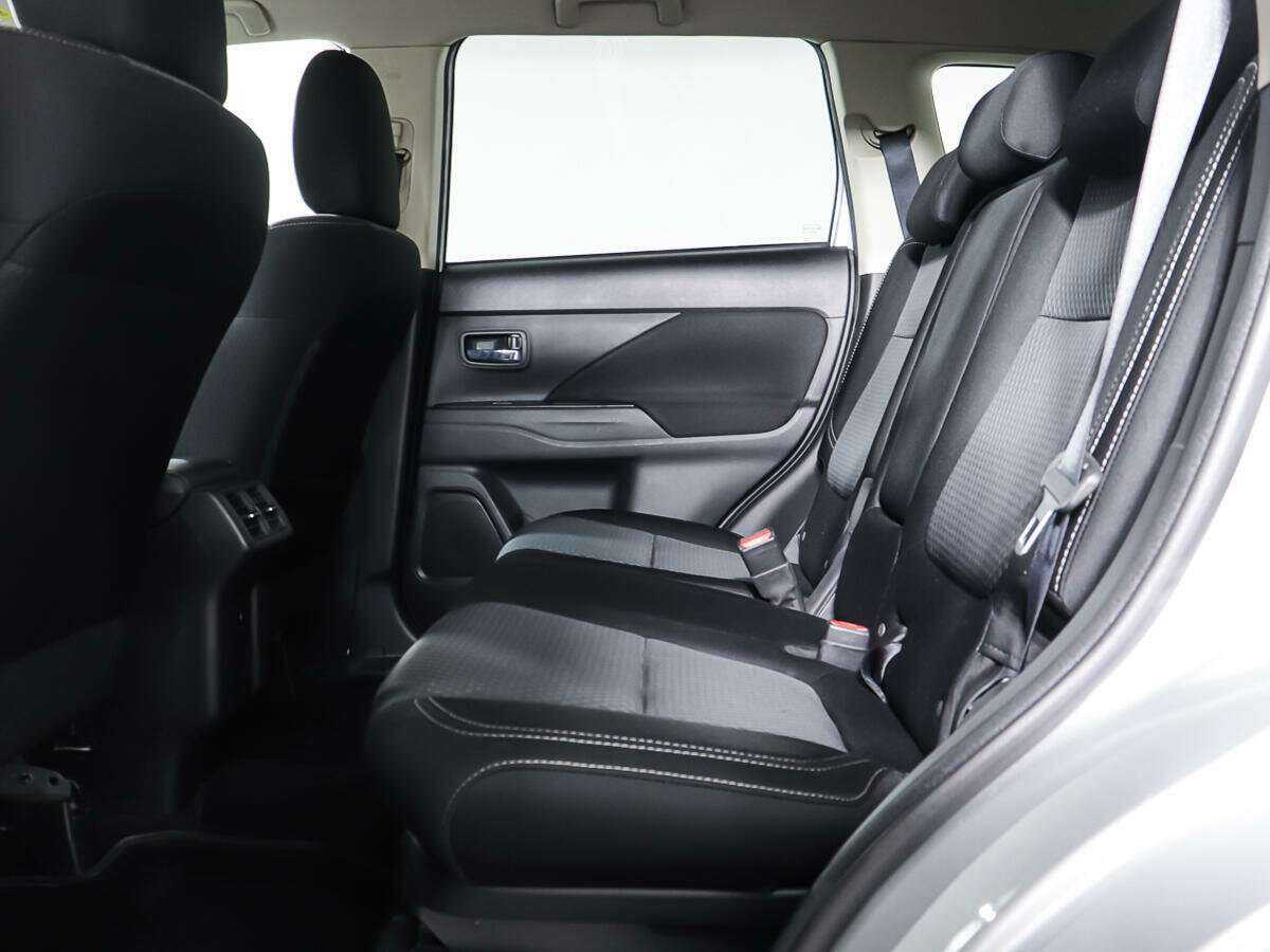 Mitsubishi Outlander 2019 года с пробегом. Фото: #9