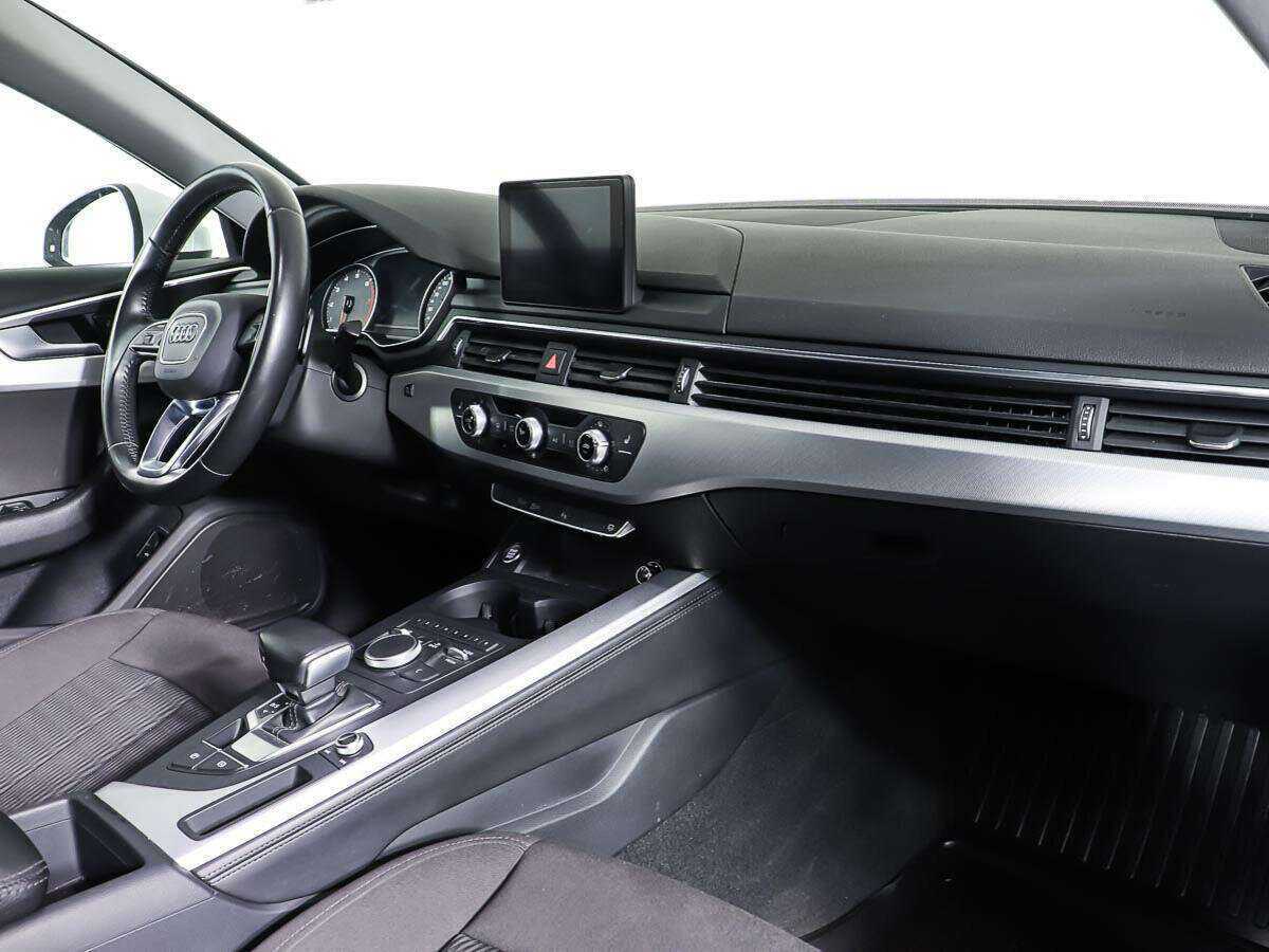 Audi A4 2015 года с пробегом. Фото: #8