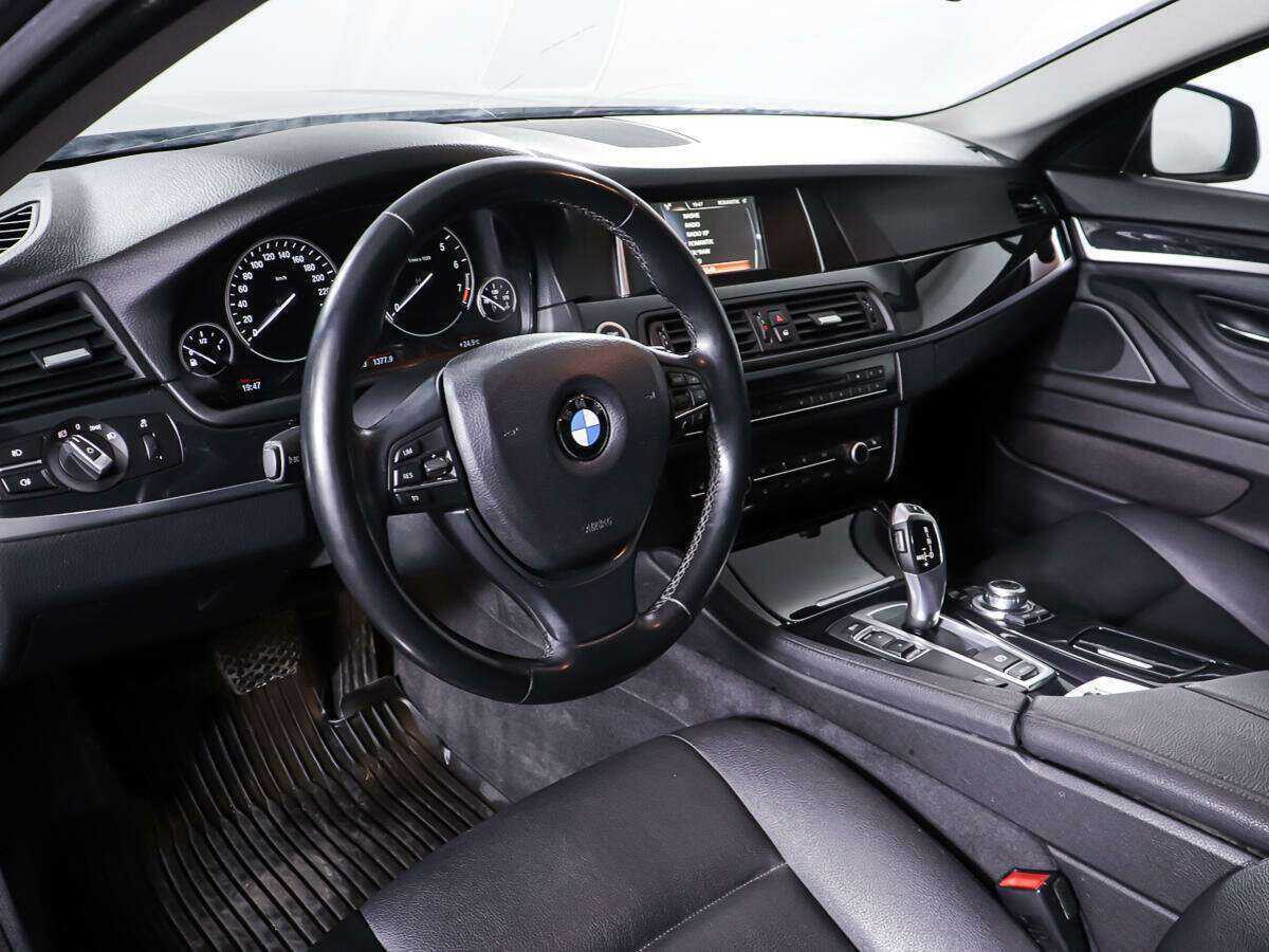 BMW 5 серии 2015 года с пробегом. Фото: #12