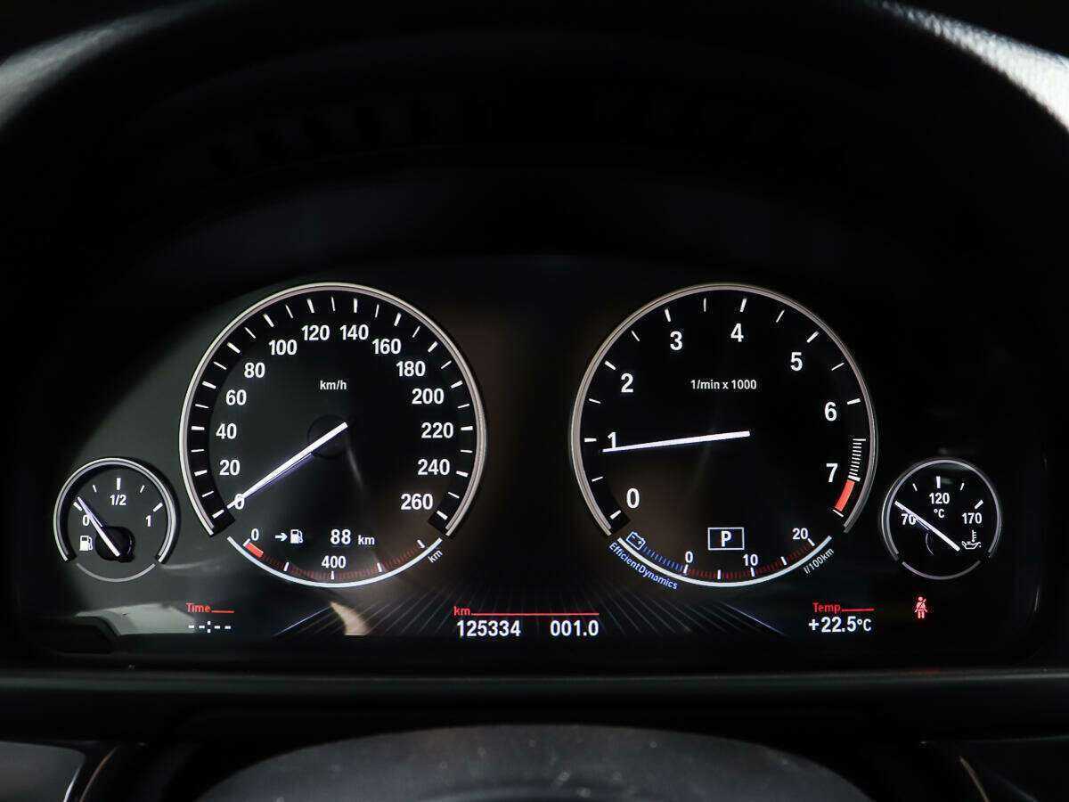 BMW 5 серии 2015 года с пробегом. Фото: #13