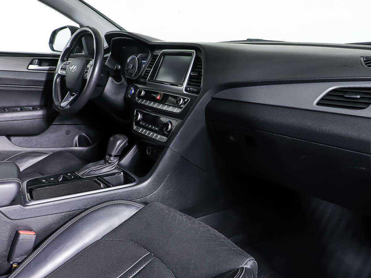 Hyundai Sonata 2017 года с пробегом. Фото: #8