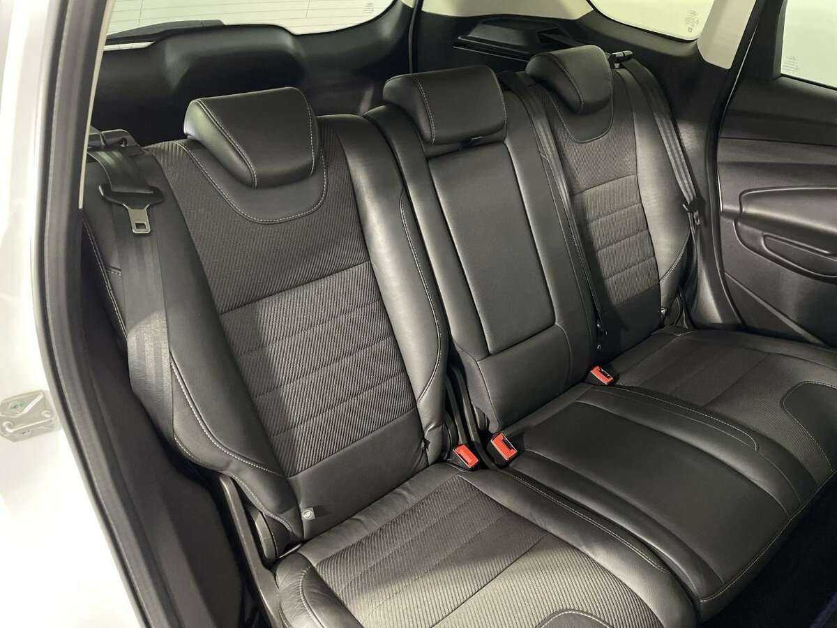 Ford Kuga 2015 года с пробегом. Фото: #13