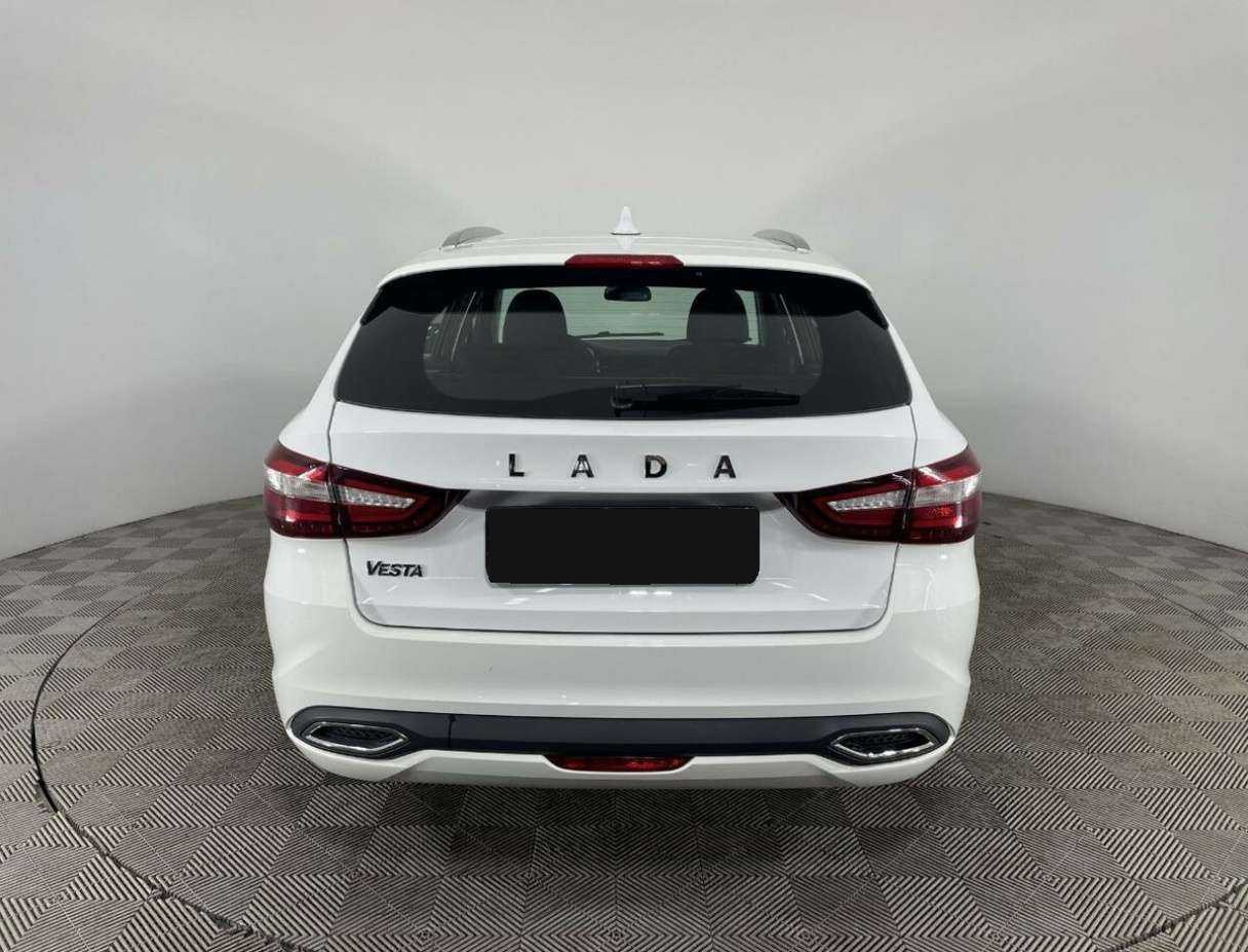 Lada (ВАЗ) Vesta 2023 года с пробегом. Фото: #2