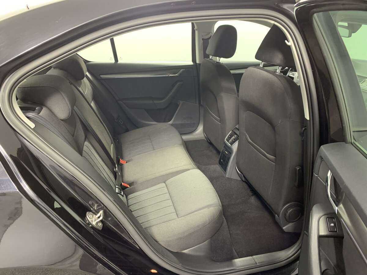 Skoda Octavia 2018 года с пробегом. Фото: #13