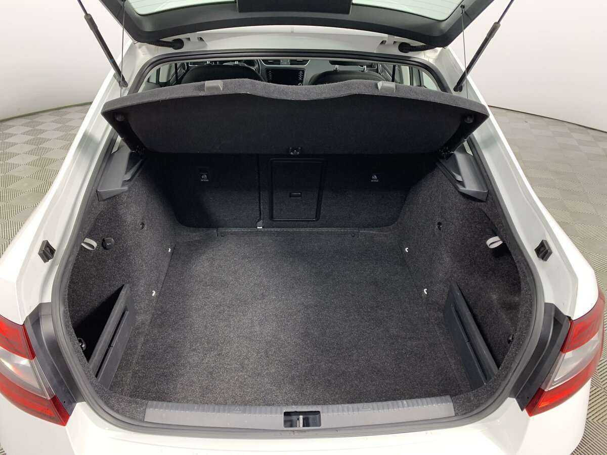 Skoda Octavia 2018 года с пробегом. Фото: #8