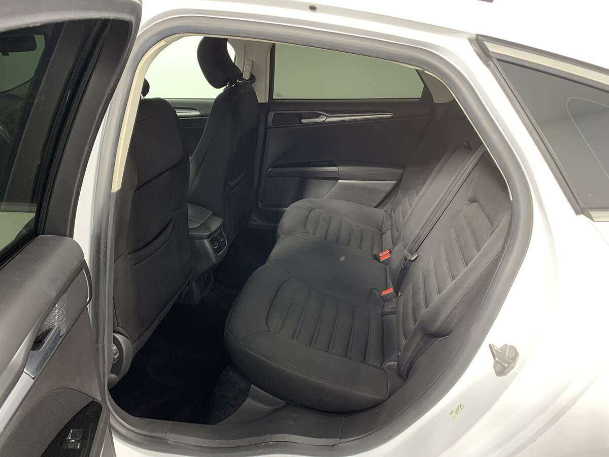 Ford Mondeo 2018 года с пробегом. Фото: #8