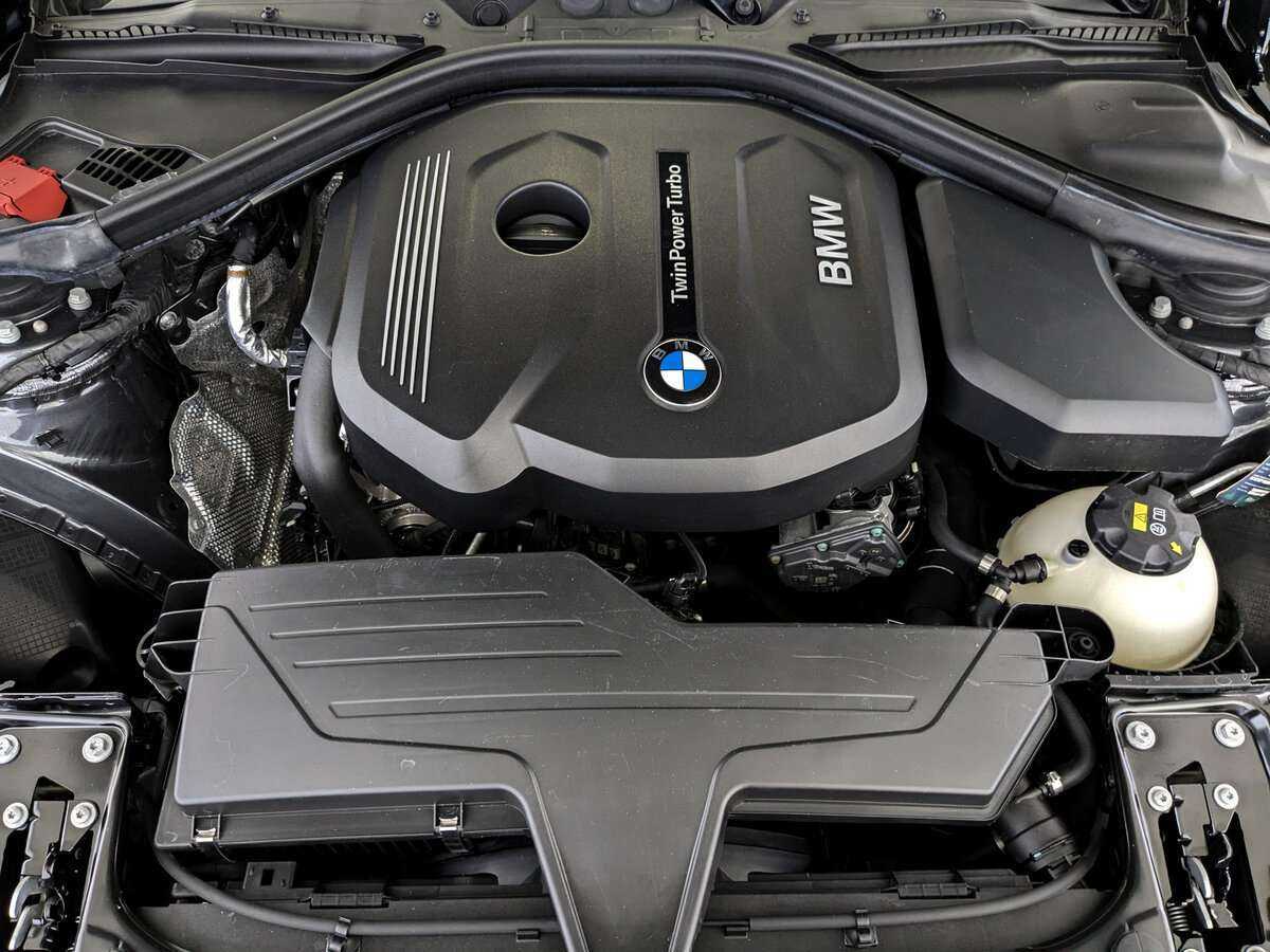 BMW 3 серии 2018 года с пробегом. Фото: #8