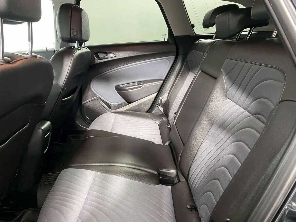 Opel Astra 2013 года с пробегом. Фото: #9