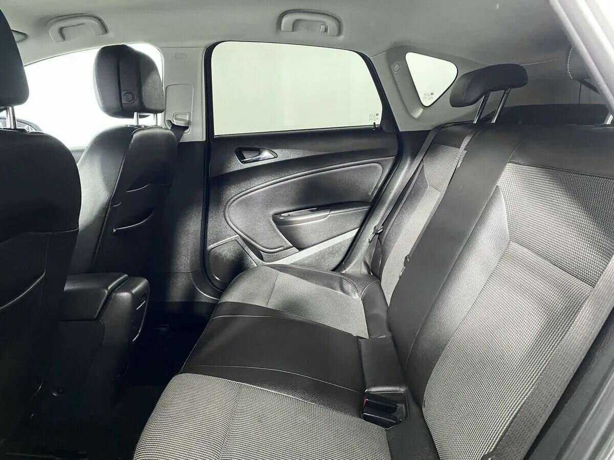 Opel Astra 2012 года с пробегом. Фото: #8