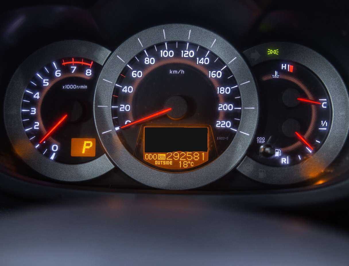 Toyota RAV4 2012 года с пробегом. Фото: #9