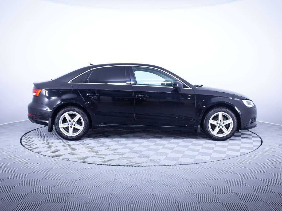 Audi A3 2020 года с пробегом. Фото: #3