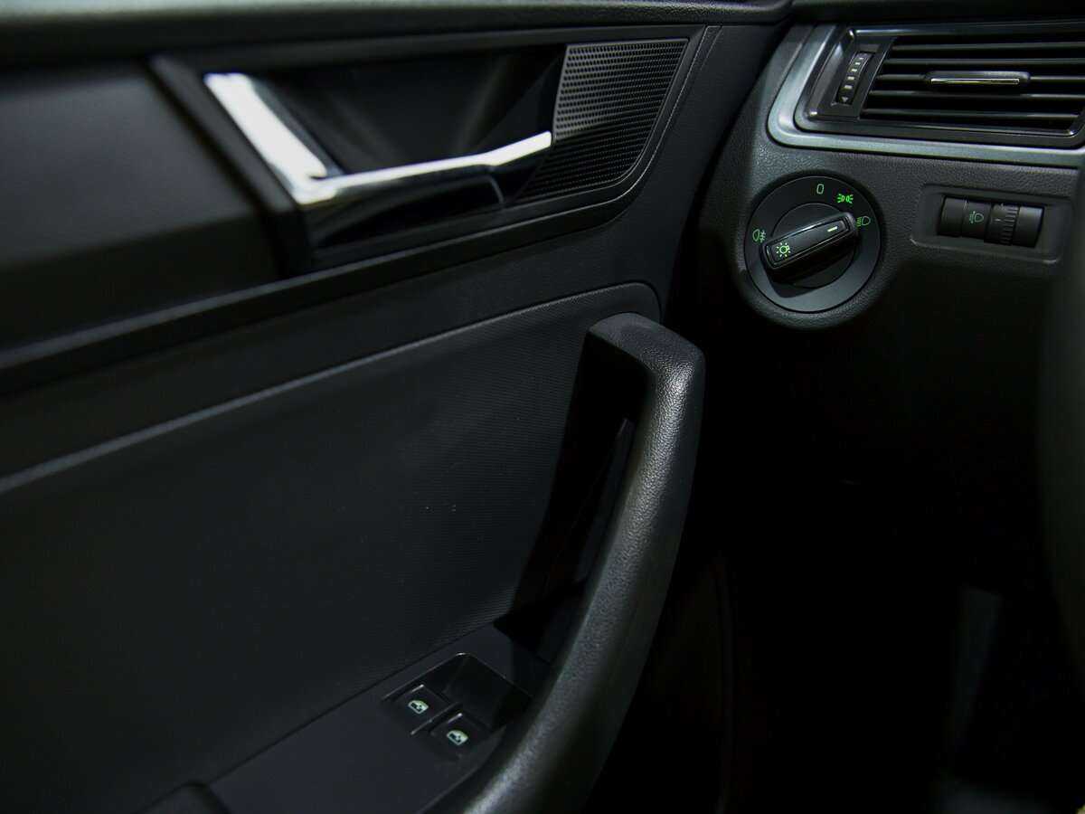 Skoda Rapid 2018 года с пробегом. Фото: #7