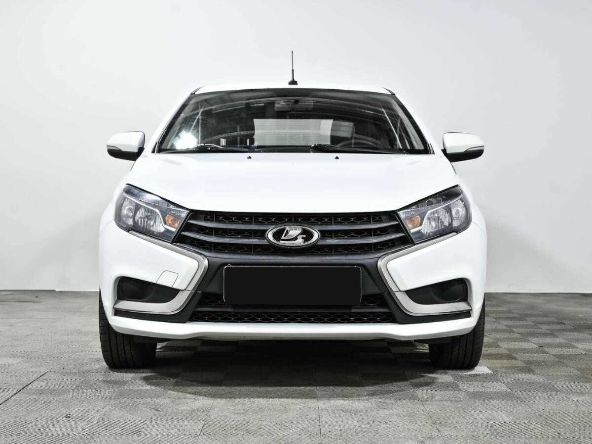 Lada (ВАЗ) Vesta 2018 года с пробегом. Фото: #1
